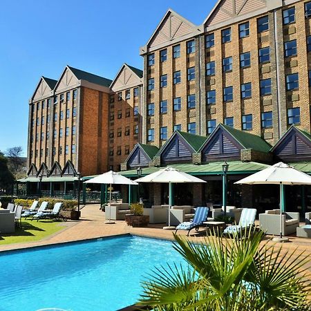 The Centurion Hotel Buitenkant foto
