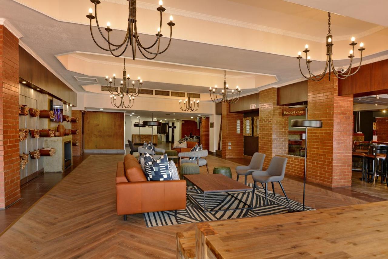 The Centurion Hotel Buitenkant foto