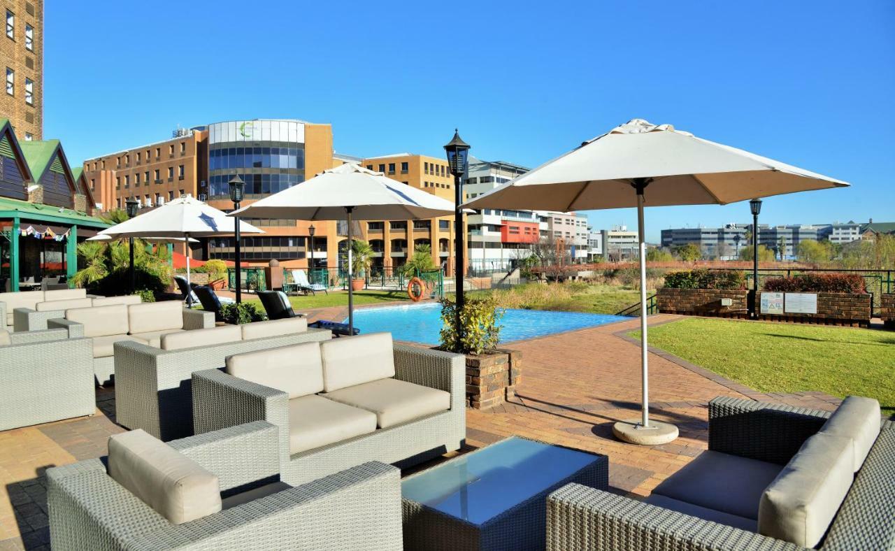 The Centurion Hotel Buitenkant foto