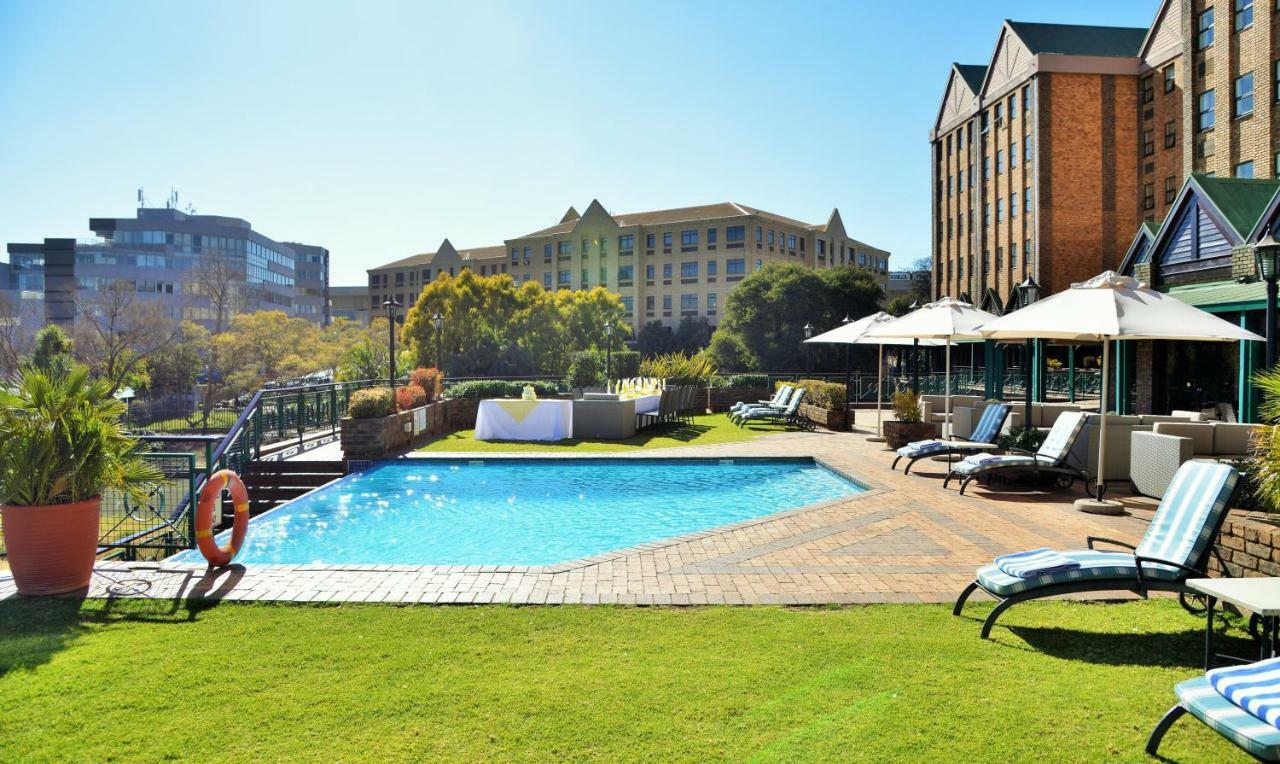The Centurion Hotel Buitenkant foto